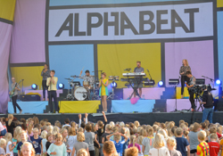 17. august 2013 - www.jmd.dk - 1/800 sec at f / 7,1 - 75 mm - ISO 800 - 70.0-300.0 mm f/4.5-5.6 - NIKON D7100 - 5710 x 4000 -  -Flash:  Did not fire - Normal
